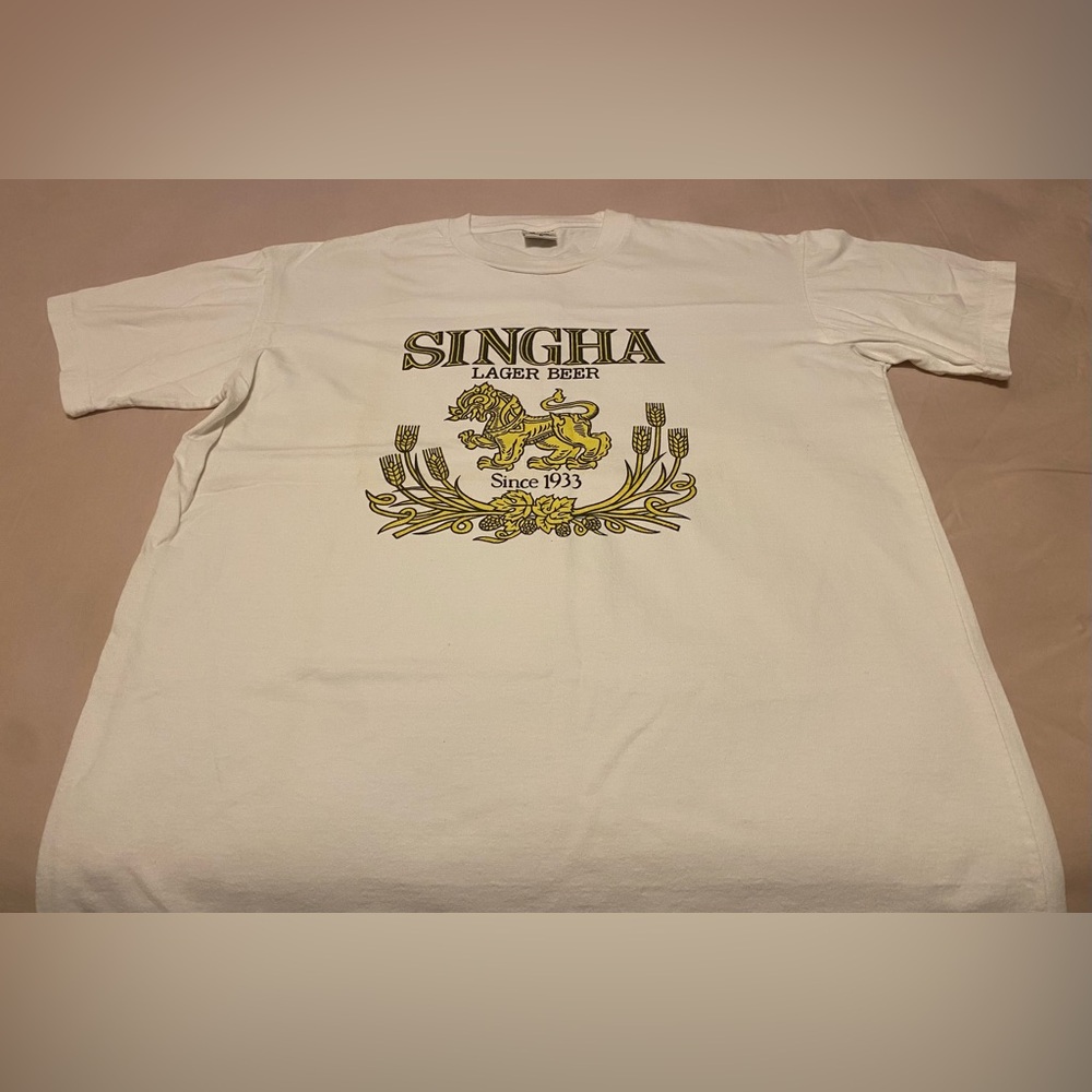 SINGHA Lager Beer Vintage T-Shirt Size Large Men’s EUC!